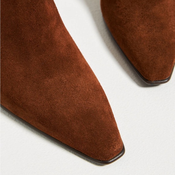 New! Anthropologie tall suede boot. Size 40 - Picture 4 of 4